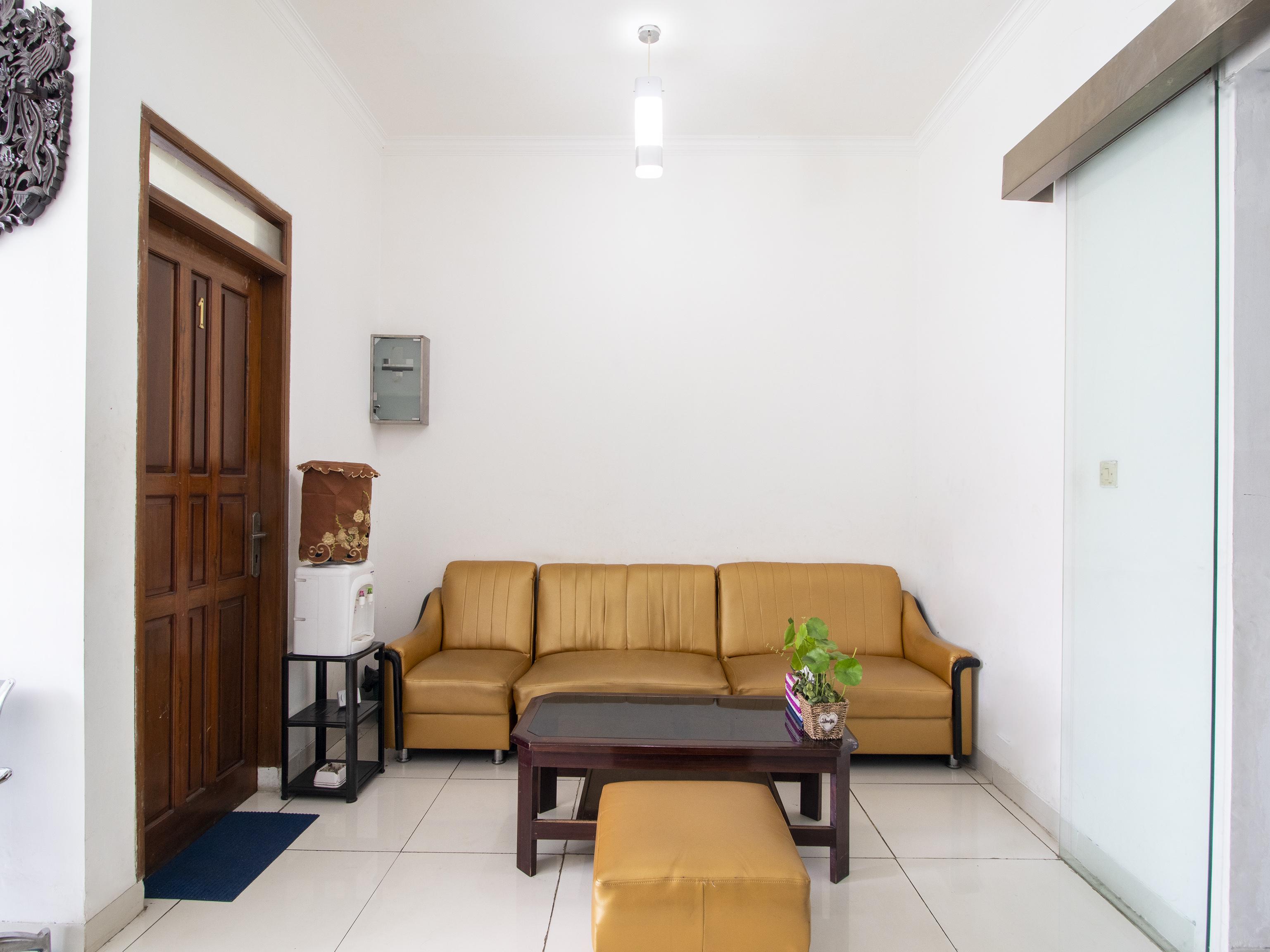 Hotel Oyo 3908 Fenway Kostel à Bandung Extérieur photo